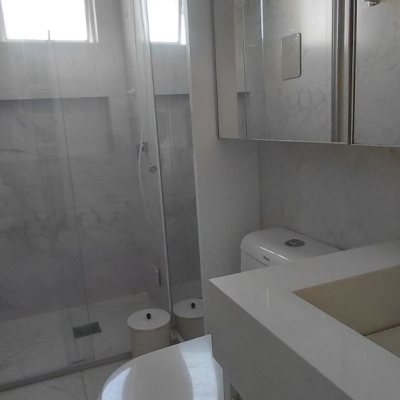 Apartamentos com 80m², 2 quartos (sendo 1 suíte), 1 garagem, no bairro Canto em Florianópolis