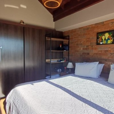 Casa em Condomínio com 148m², 2 quartos (sendo 1 suíte), 2 garagens, no bairro Santo Antônio De Lisboa em Florianópolis