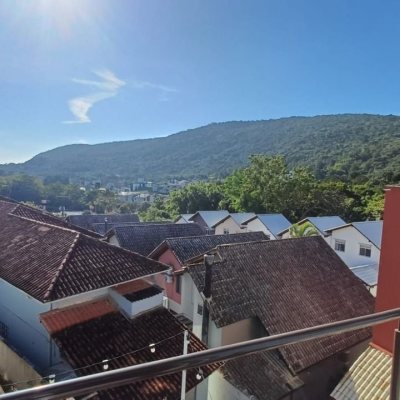Casa em Condomínio com 148m², 2 quartos (sendo 1 suíte), 2 garagens, no bairro Santo Antônio De Lisboa em Florianópolis