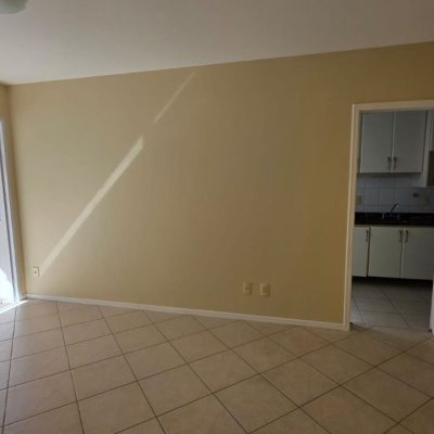 Apartamentos com 71m², 2 quartos (sendo 1 suíte), 1 garagem, no bairro Trindade em Florianópolis