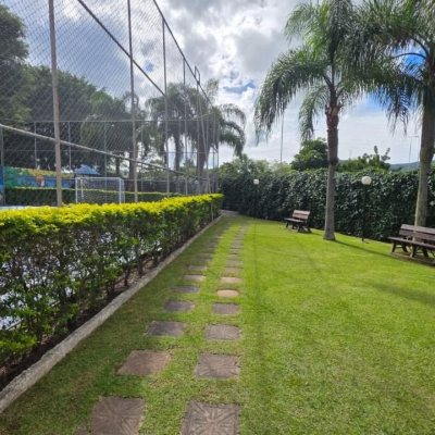 Apartamentos com 71m², 2 quartos (sendo 1 suíte), 1 garagem, no bairro Trindade em Florianópolis
