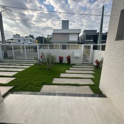 Casa Residencial com 244m², 3 quartos (sendo 3 suítes), 2 garagens, no bairro Ingleses do Rio Vermelho em Florianópolis