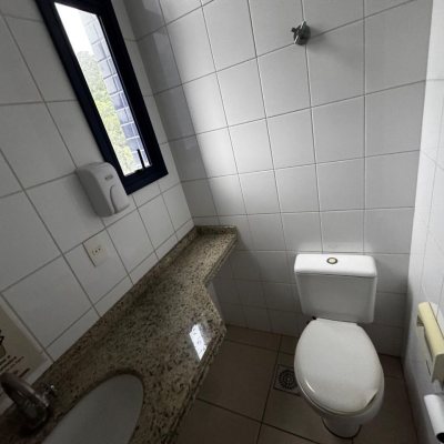 Sala com 50m², 1 garagem, no bairro João Paulo em Florianópolis