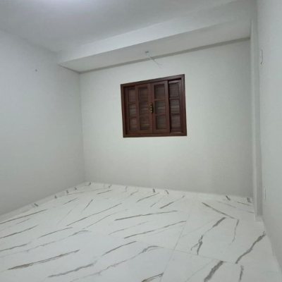 Casa Residencial com 116m², 5 quartos (sendo 1 suíte), 2 garagens, no bairro Ingleses do Rio Vermelho em Florianópolis