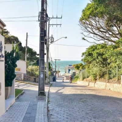 Apartamentos com 49m², 1 quarto, 1 garagem, no bairro Ingleses do Rio Vermelho em Florianópolis