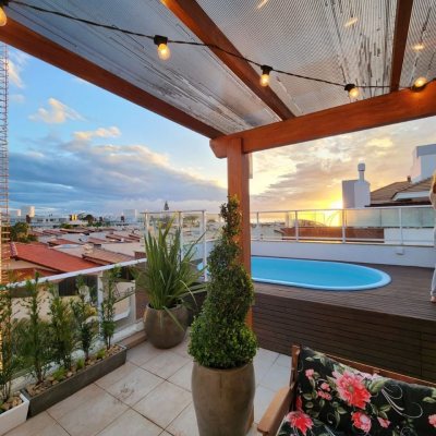 Apartamentos com 145m², 3 quartos (sendo 1 suíte), 2 garagens, no bairro Ponta Das Canas em Florianópolis