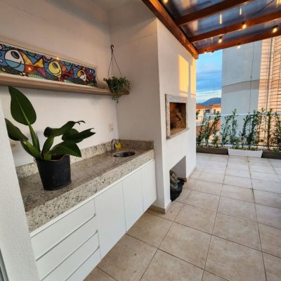 Apartamentos com 145m², 3 quartos (sendo 1 suíte), 2 garagens, no bairro Ponta Das Canas em Florianópolis