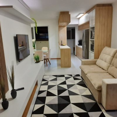 Apartamentos com 145m², 3 quartos (sendo 1 suíte), 2 garagens, no bairro Ponta Das Canas em Florianópolis