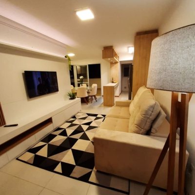 Apartamentos com 145m², 3 quartos (sendo 1 suíte), 2 garagens, no bairro Ponta Das Canas em Florianópolis