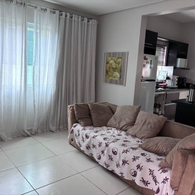 Casa Residencial com 226m², 3 quartos (sendo 1 suíte), 2 garagens, no bairro Pedra Branca em Palhoça