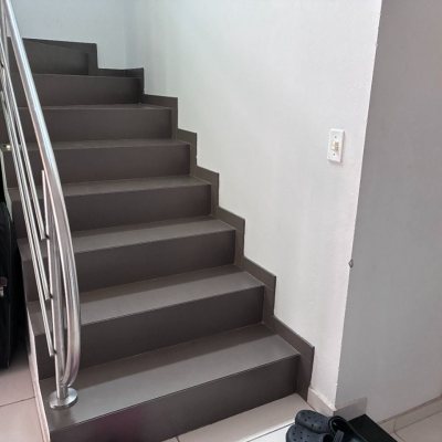 Casa Residencial com 226m², 3 quartos (sendo 1 suíte), 2 garagens, no bairro Pedra Branca em Palhoça