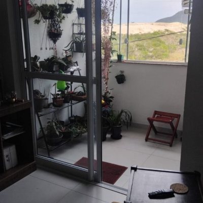 Apartamentos com 77m², 2 quartos (sendo 1 suíte), no bairro Ingleses do Rio Vermelho em Florianópolis