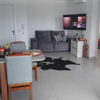 Apartamentos com 77m², 2 quartos (sendo 1 suíte), no bairro Ingleses do Rio Vermelho em Florianópolis