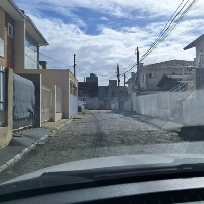 Apartamentos com 55m², 2 quartos, 1 garagem, no bairro Ingleses em Florianópolis