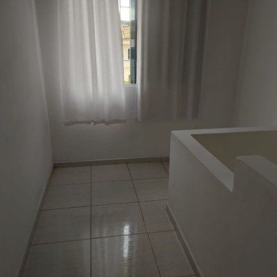 Casa Residencial com 78m², 2 quartos, 2 garagens, no bairro Forquilhas em São José