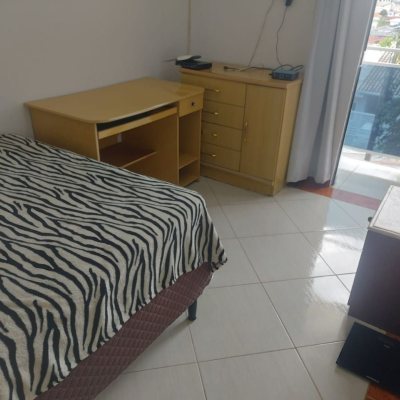 Casa Residencial com 78m², 2 quartos, 2 garagens, no bairro Forquilhas em São José