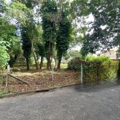 Terreno Comercial/Residencial com 754m², no bairro Campeche em Florianópolis
