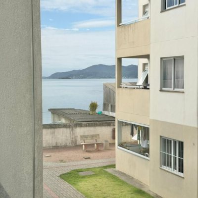 Apartamentos com 58m², 2 quartos, 1 garagem, no bairro Balneário em Florianópolis