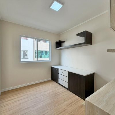 Apartamentos com 58m², 2 quartos, 1 garagem, no bairro Balneário em Florianópolis