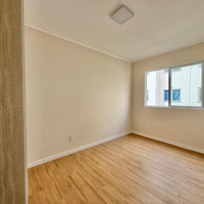 Apartamentos com 58m², 2 quartos, 1 garagem, no bairro Balneário em Florianópolis