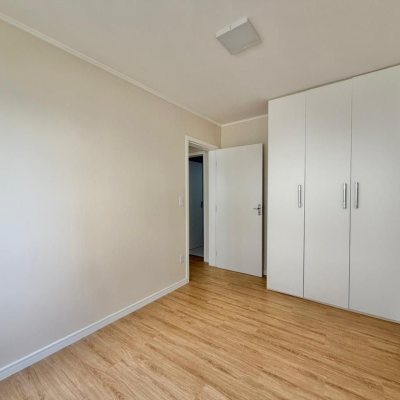 Apartamentos com 58m², 2 quartos, 1 garagem, no bairro Balneário em Florianópolis