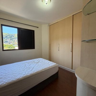 Apartamentos com 81m², 2 quartos, 1 garagem, no bairro Centro em Florianópolis