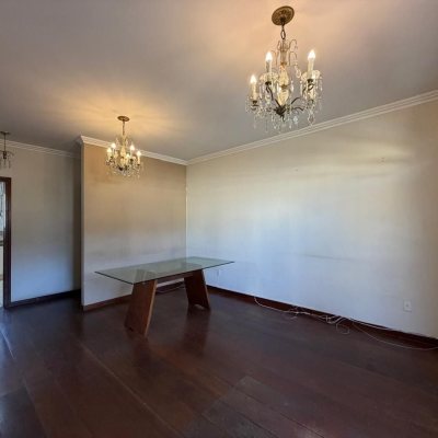 Apartamentos com 81m², 2 quartos, 1 garagem, no bairro Centro em Florianópolis