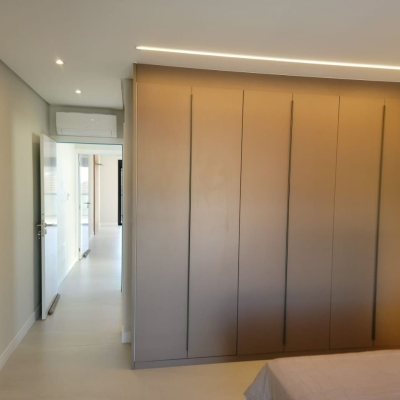 Casa Residencial com 217m², 3 quartos (sendo 3 suítes), 2 garagens, no bairro Cachoeira Do Bom Jesus em Florianópolis