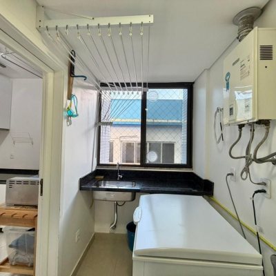 Apartamentos com 146m², 4 quartos (sendo 1 suíte), 2 garagens, no bairro Centro em Florianópolis