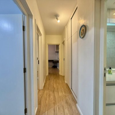 Apartamentos com 146m², 4 quartos (sendo 1 suíte), 2 garagens, no bairro Centro em Florianópolis