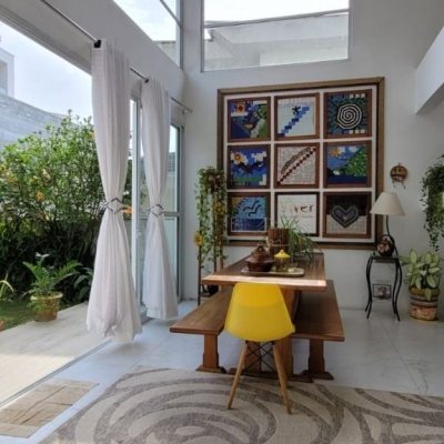 Casa Residencial com 300m², 4 quartos (sendo 1 suíte), 2 garagens, no bairro Pedra Branca em Palhoça