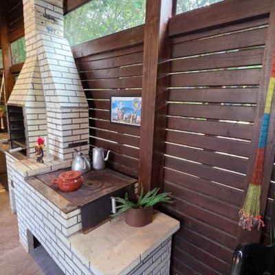Casa Residencial com 100m², 3 quartos (sendo 1 suíte), 2 garagens, no bairro Rio Tavares em Florianópolis