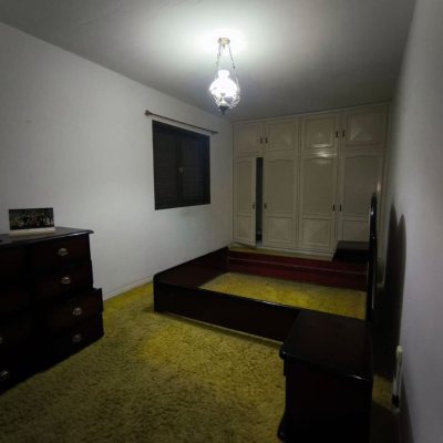 Casa Residencial com 297m², 3 quartos (sendo 1 suíte), 2 garagens, no bairro Estreito em Florianópolis