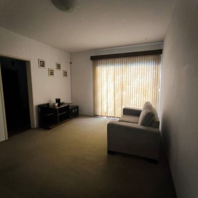 Casa Residencial com 297m², 3 quartos (sendo 1 suíte), 2 garagens, no bairro Estreito em Florianópolis
