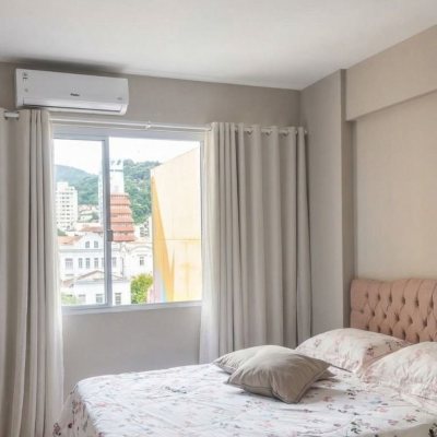 Apartamentos com 72m², 2 quartos, no bairro Centro em Florianópolis