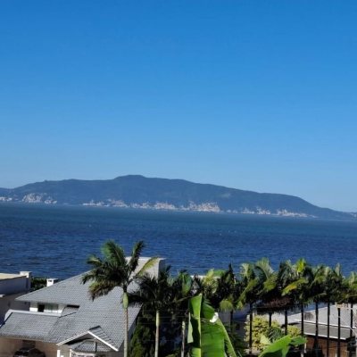 Terreno Comercial/Residencial com 4214m², no bairro Ponta De Baixo em São José