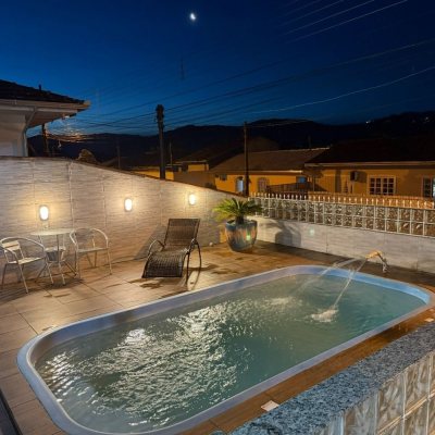 Casa Residencial com 63m², 3 quartos, 3 garagens, no bairro Forquilhas em São José