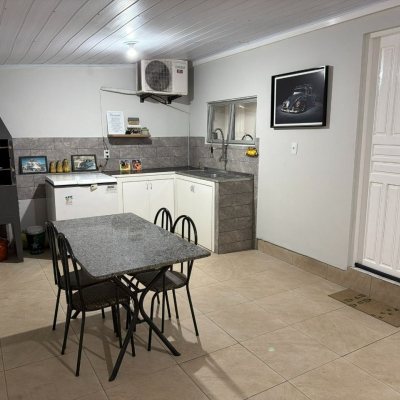 Casa Residencial com 63m², 3 quartos, 3 garagens, no bairro Forquilhas em São José