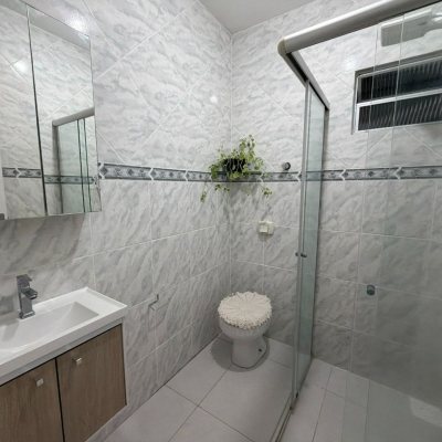 Casa Residencial com 63m², 3 quartos, 3 garagens, no bairro Forquilhas em São José