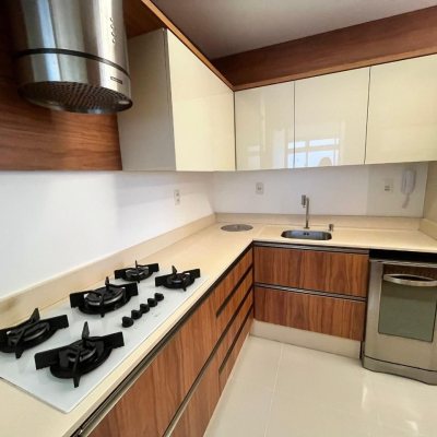 Apartamentos com 87m², 3 quartos (sendo 1 suíte), 2 garagens, no bairro Campinas em São José