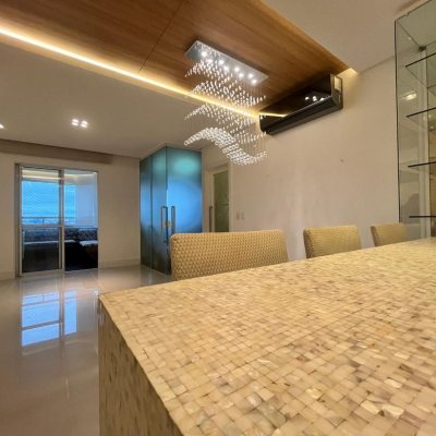 Apartamentos com 87m², 3 quartos (sendo 1 suíte), 2 garagens, no bairro Campinas em São José