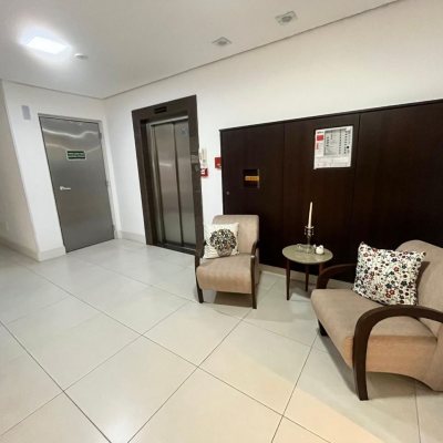 Apartamentos com 87m², 3 quartos (sendo 1 suíte), 2 garagens, no bairro Campinas em São José