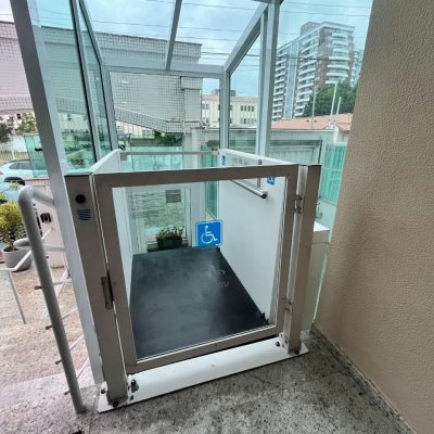 Apartamentos com 87m², 3 quartos (sendo 1 suíte), 2 garagens, no bairro Campinas em São José