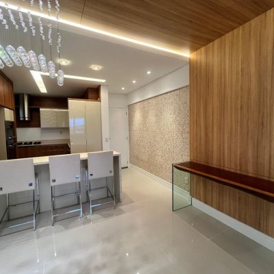 Apartamentos com 87m², 3 quartos (sendo 1 suíte), 2 garagens, no bairro Campinas em São José