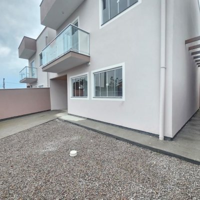 Casa Residencial com 109m², 3 quartos (sendo 1 suíte), 2 garagens, no bairro Rio Caveiras em Biguaçu