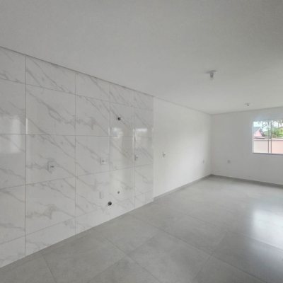 Casa Residencial com 109m², 3 quartos (sendo 1 suíte), 2 garagens, no bairro Rio Caveiras em Biguaçu