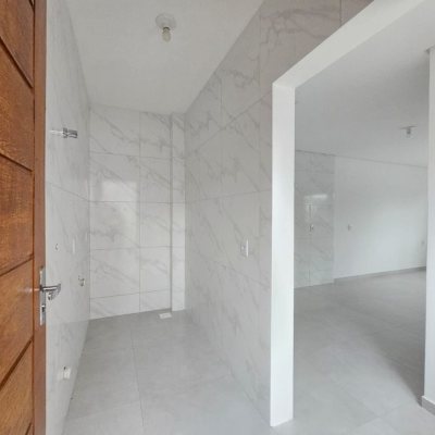 Casa Residencial com 109m², 3 quartos (sendo 1 suíte), 2 garagens, no bairro Rio Caveiras em Biguaçu