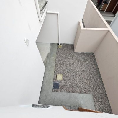 Casa Residencial com 109m², 3 quartos (sendo 1 suíte), 2 garagens, no bairro Rio Caveiras em Biguaçu