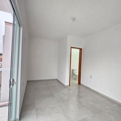 Casa Residencial com 89m², 3 quartos (sendo 1 suíte), 2 garagens, no bairro Rio Caveiras em Biguaçu