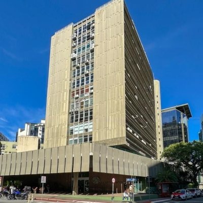 Sala com 32m², 1 garagem, no bairro Centro em Florianópolis